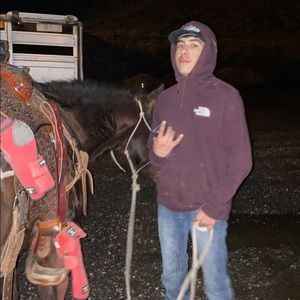 Meet your Posher, Leo